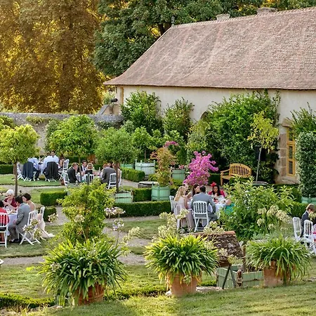 Chateau Sleeps 16 Wifi * Saint-Loup-Lamaire