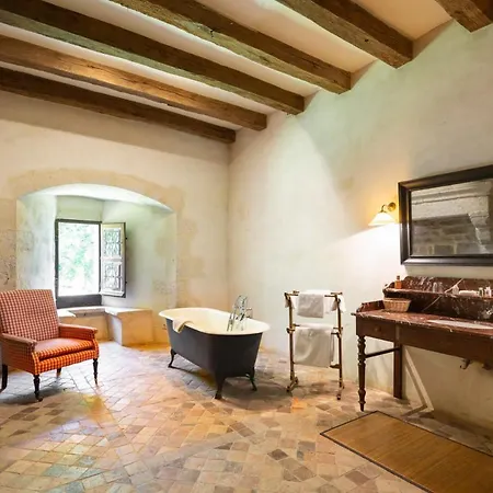 Chateau Sleeps 16 Wifi