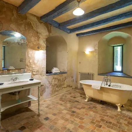 Chateau Sleeps 16 Wifi *